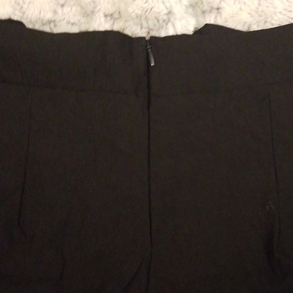 Pants - Picture 3 of 7